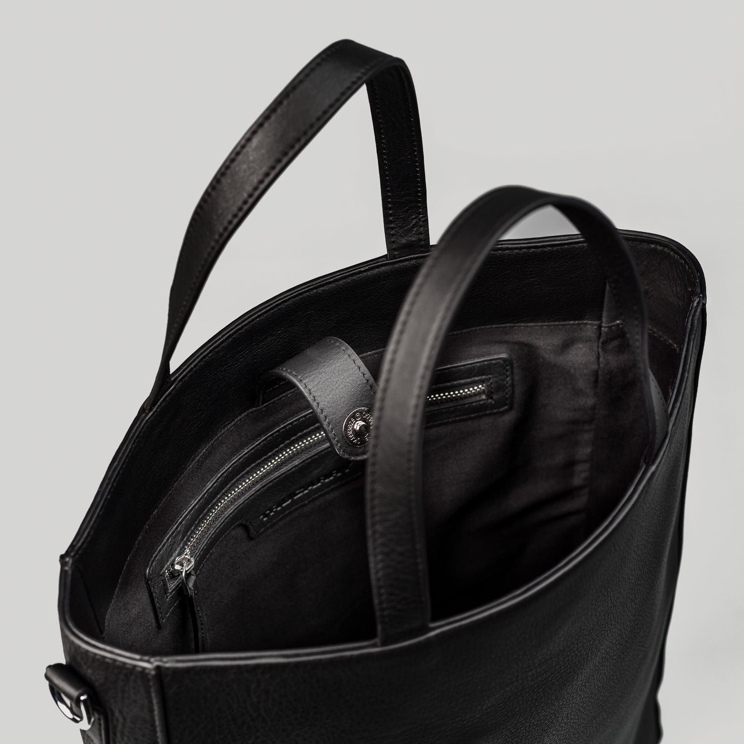 The Poet Black Leather Tote Bag - Image 8