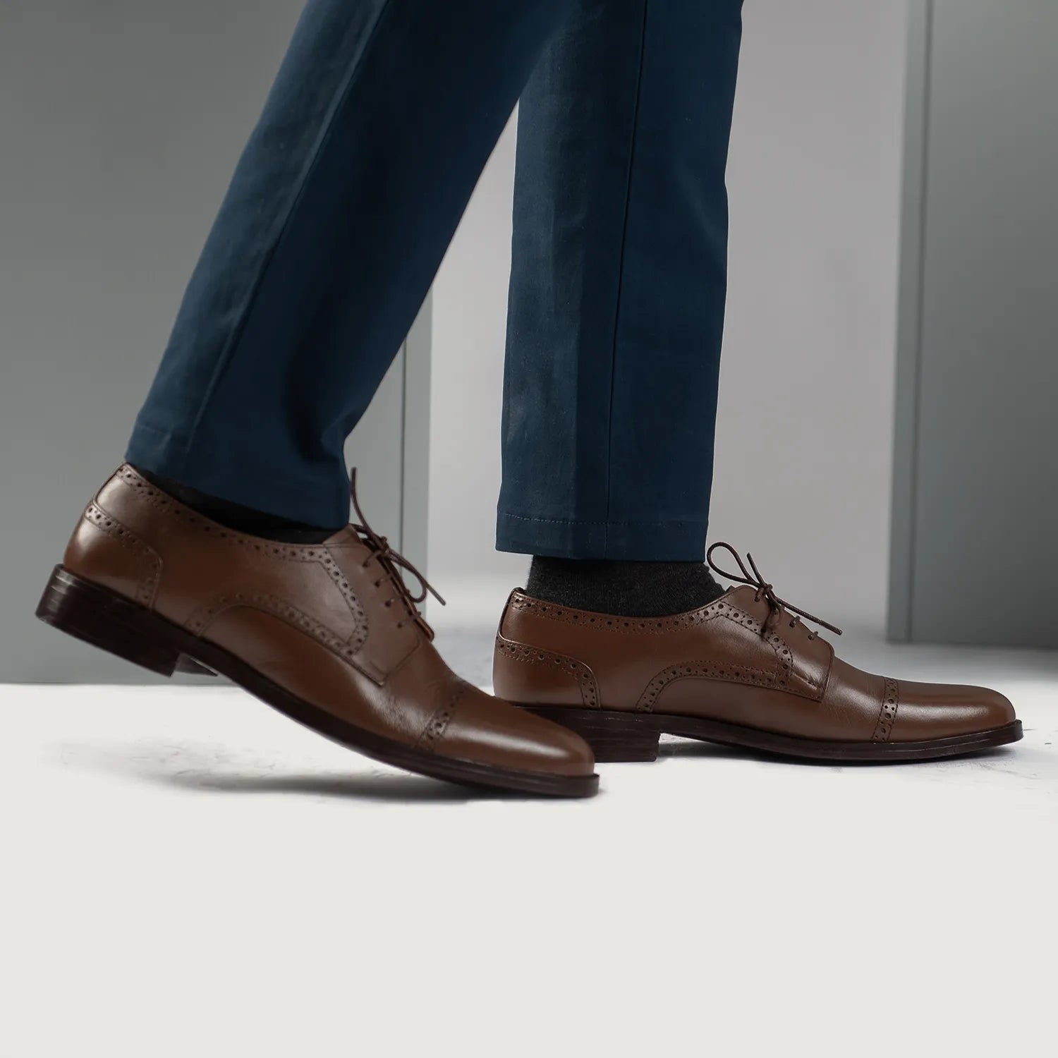 Dirk Brogues Derby Brown Leather Shoes - Image 8